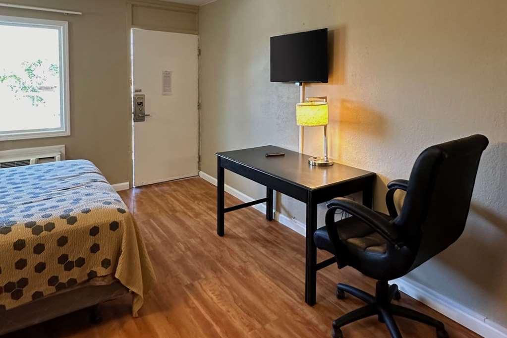 Americas Best Value Inn Danville Room photo